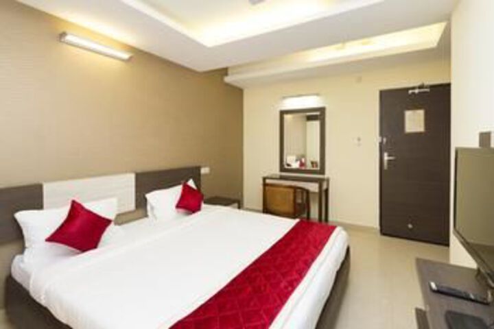 Room 7 of 19