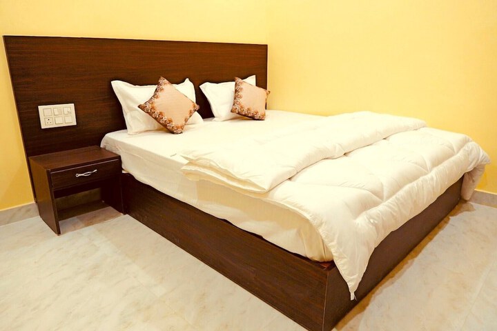 Room 14 of 29