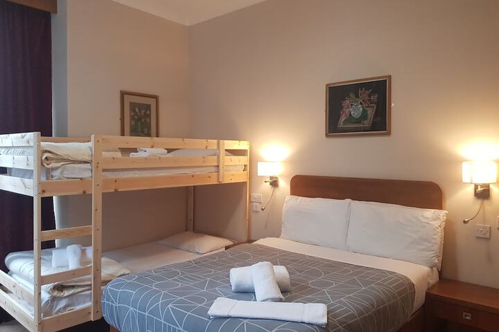 Room 19 of 62
