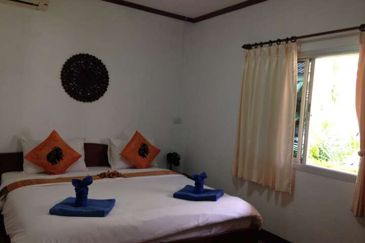 Room 5 of 50
