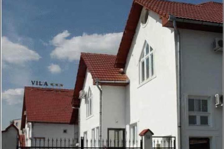 Vila Casa Alesiv