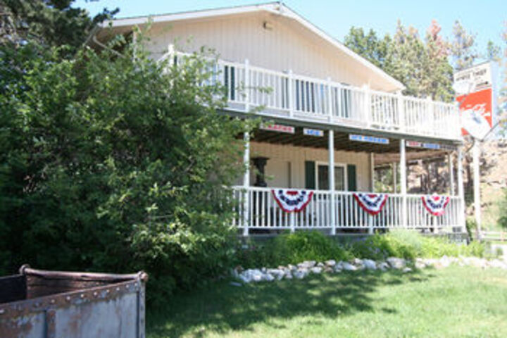 Exterior of Horse Thief Campground & Resort