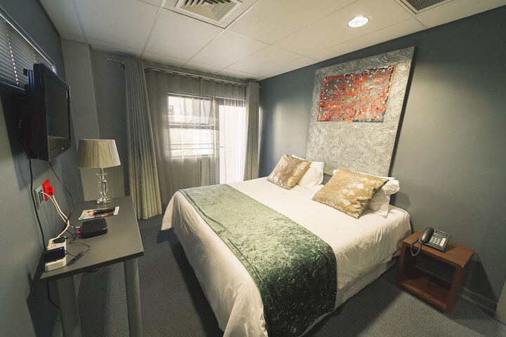 Room 5 of 59
