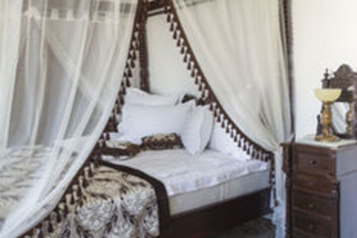 Room 15 of 43