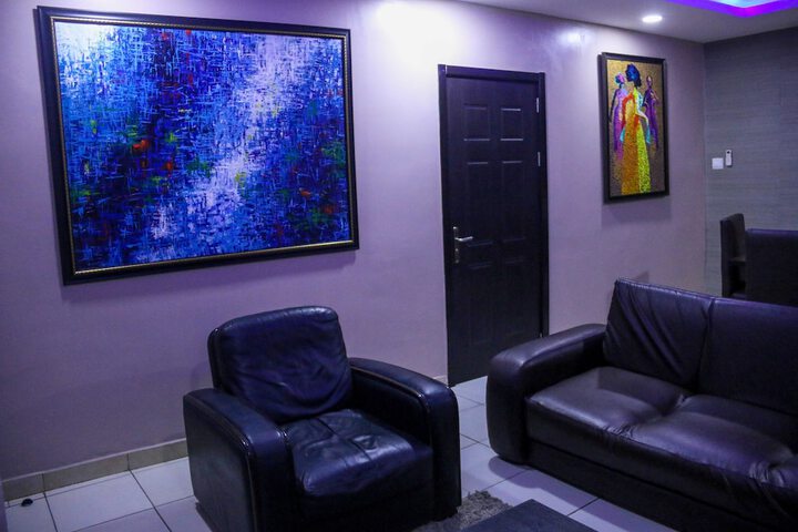 Room 15 of 27