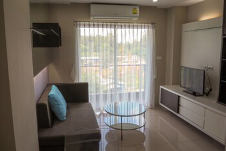 Room 10 of 27