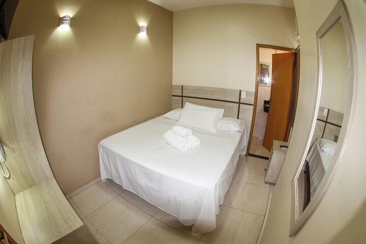 Room 30 of 77