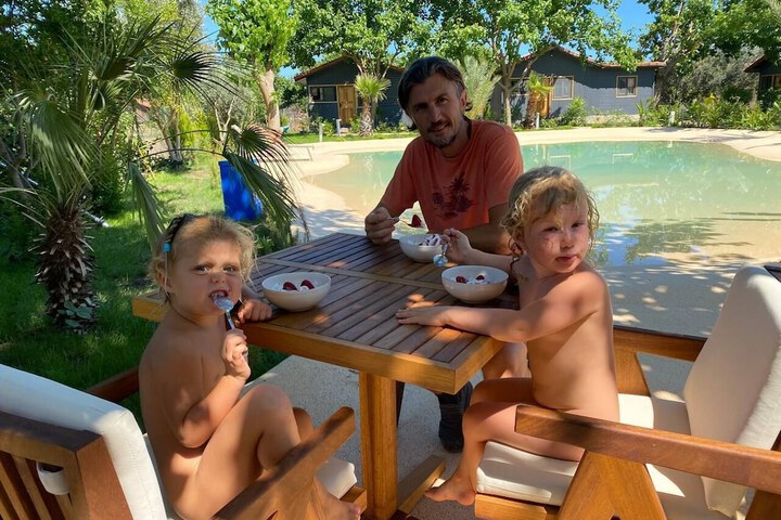 Pool 56 of 91