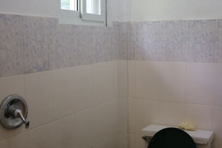 Room 9 of 22