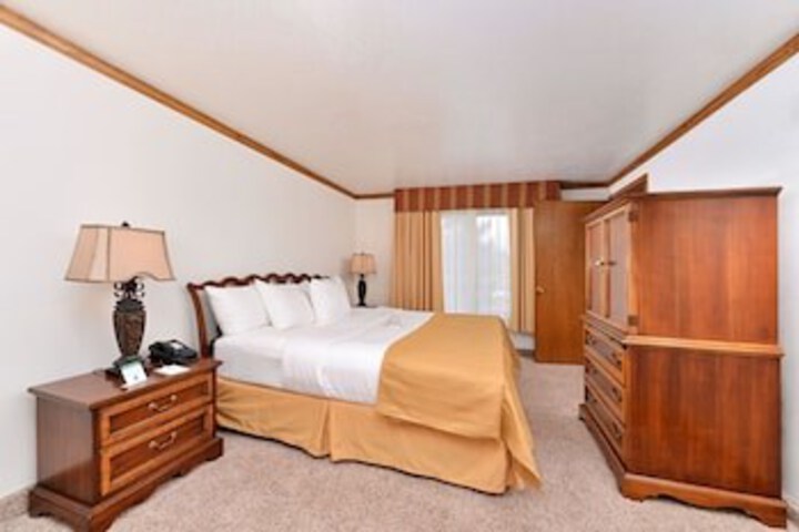Room 12 of 24
