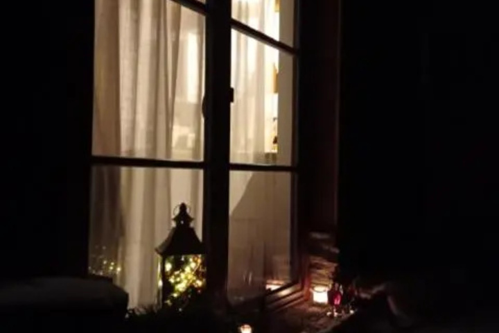 Room 12 of 12