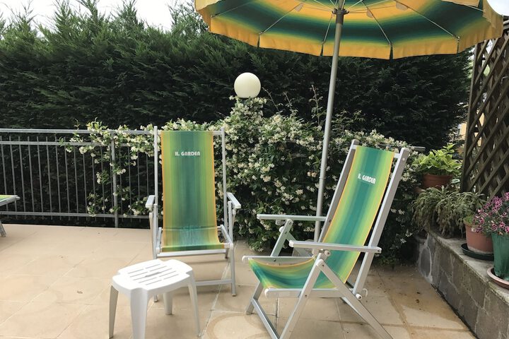Sundeck 84 of 91