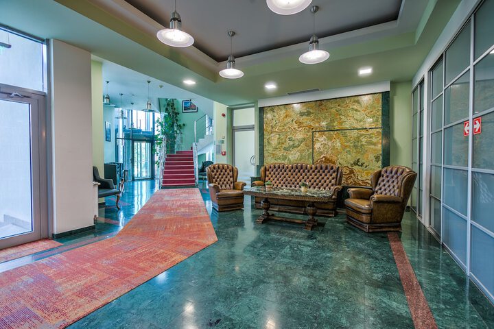 Guest Lobby