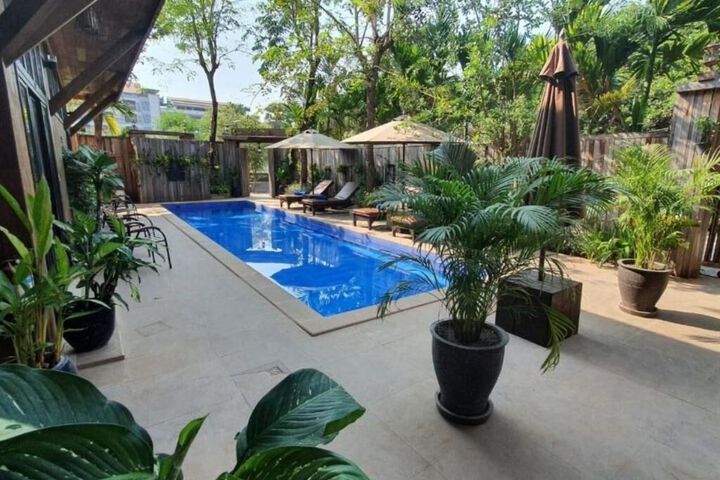 Pool 18 of 45