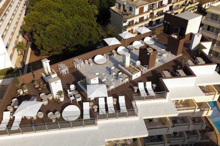 Terrace/Patio 93 of 98