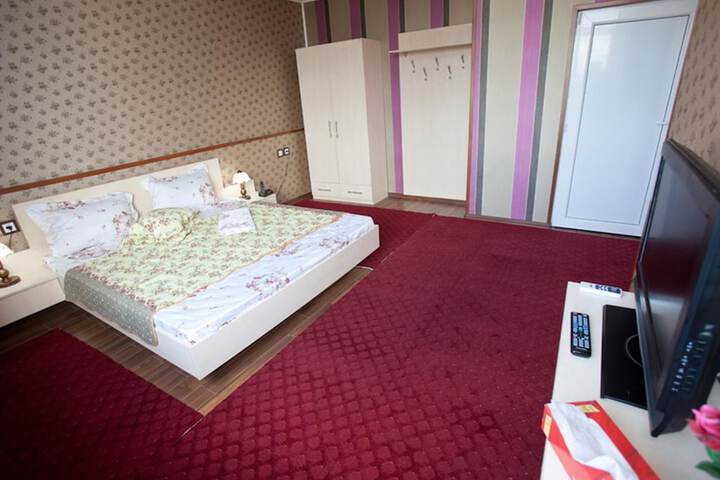 Room 15 of 65