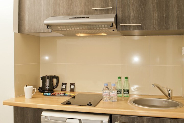 Private kitchenette