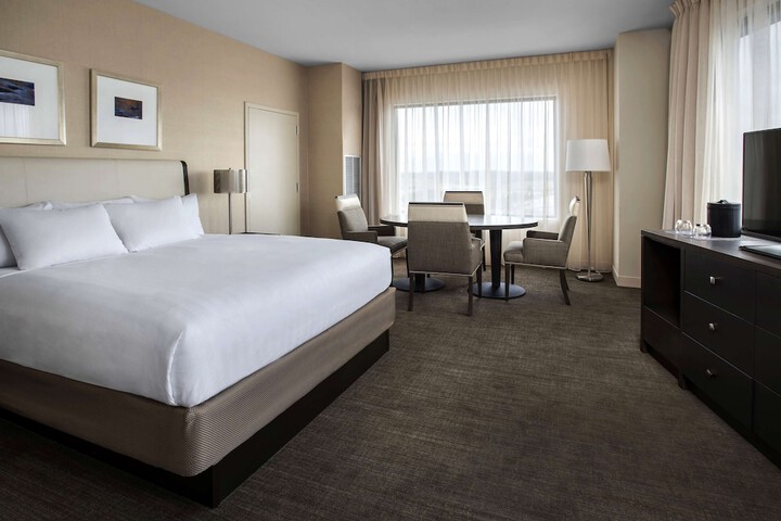 Room 7 of 28