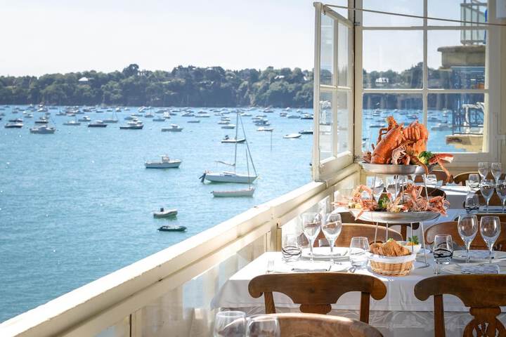 Dining Photos