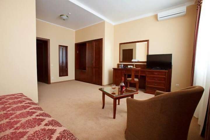 Room 14 of 52