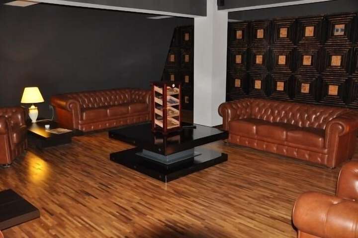 Room 45 of 144