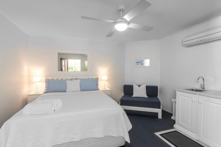 Room 27 of 112