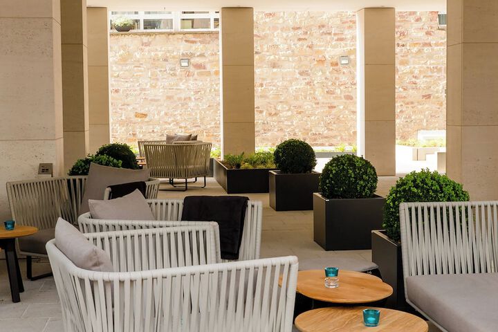 Terrace/Patio 37 of 38