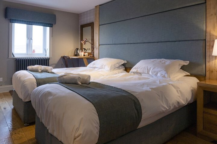 Room 15 of 40