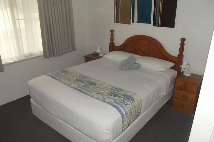 Room 5 of 22