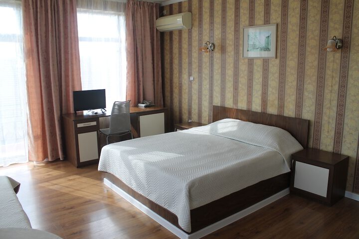 Room 19 of 50