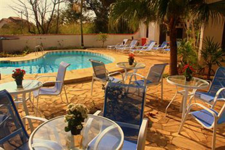 Pool 65 of 82
