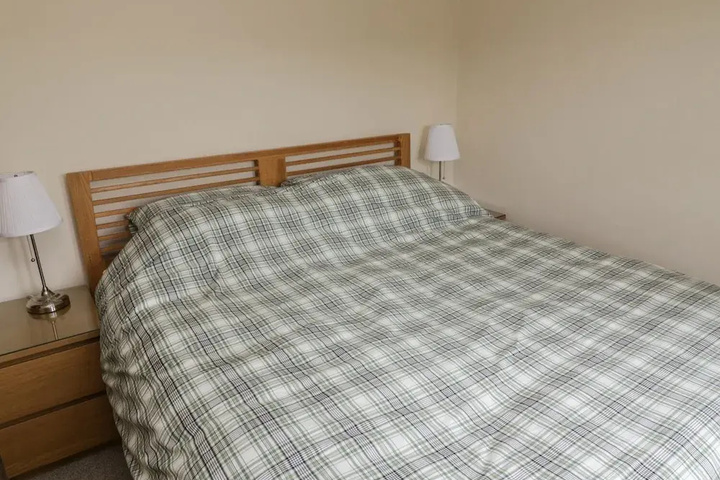 Room 3 of 16