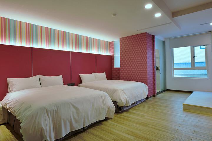 Room 13 of 55