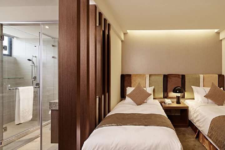 Room amenity