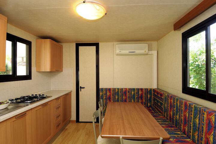 Room 11 of 19