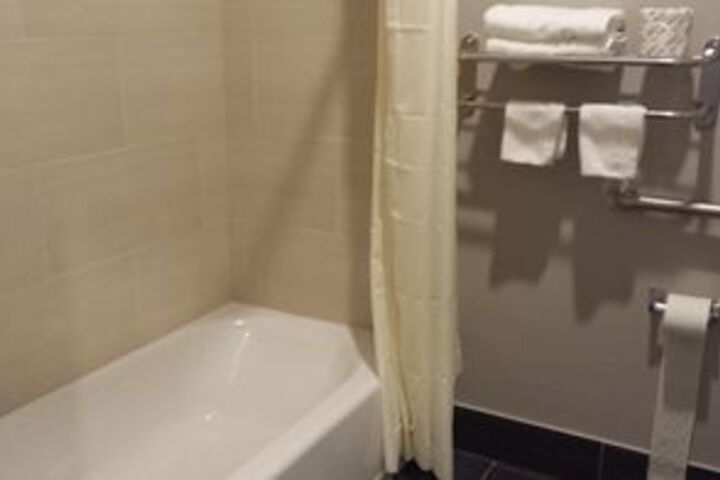 Room 8 of 65