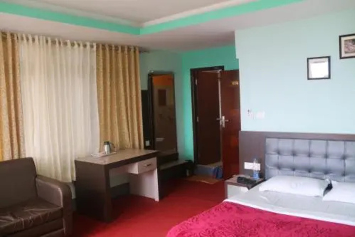 Room 4 of 23