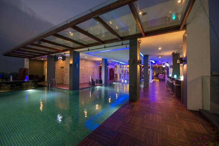 Pool 56 of 129