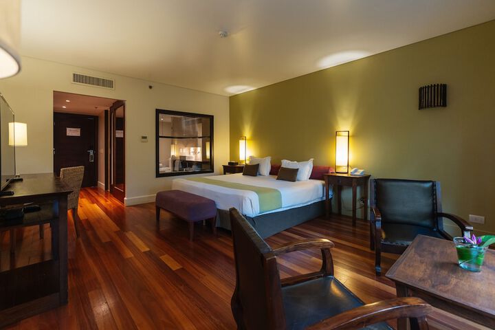 Room 15 of 182