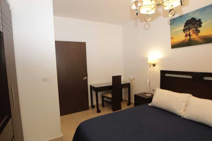 Room 5 of 96