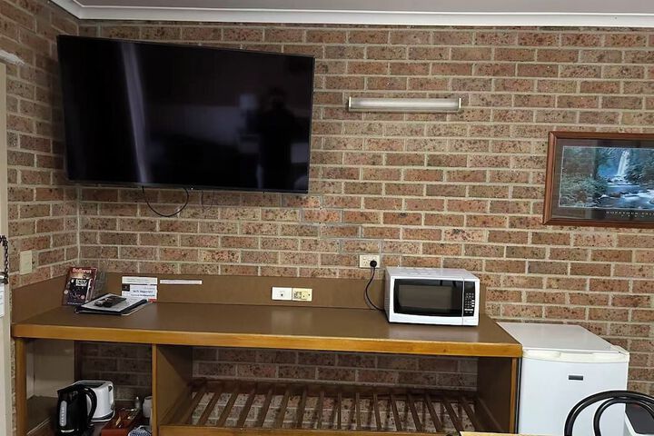 Room 18 of 53