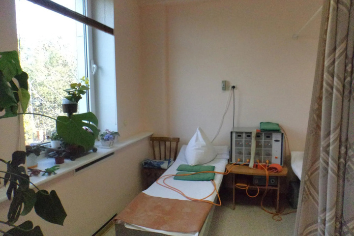 Room 4 of 25