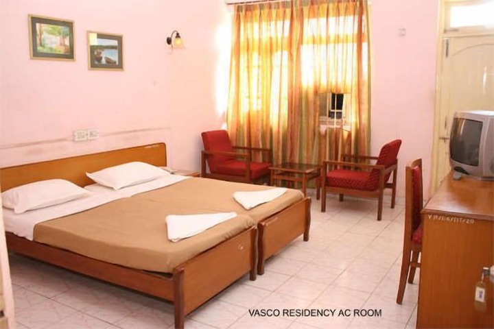 Room 3 of 9