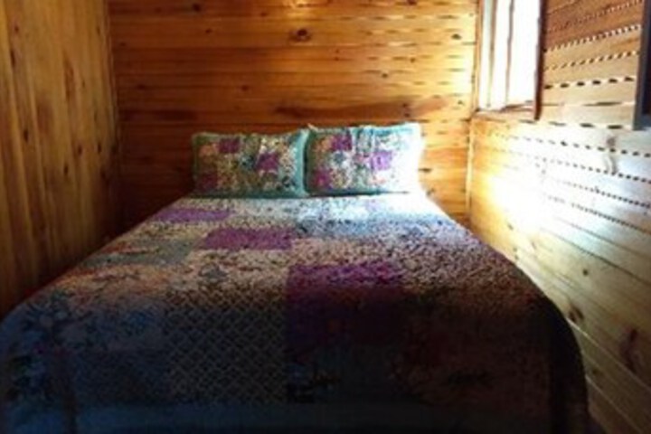 Room 5 of 17