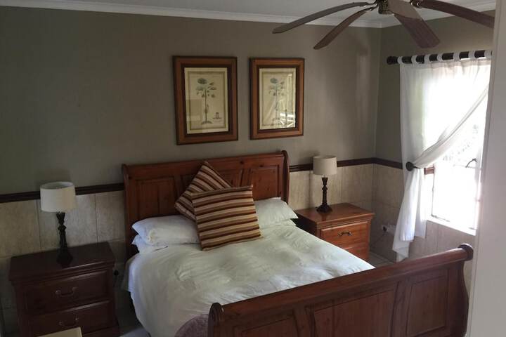 Room 6 of 49