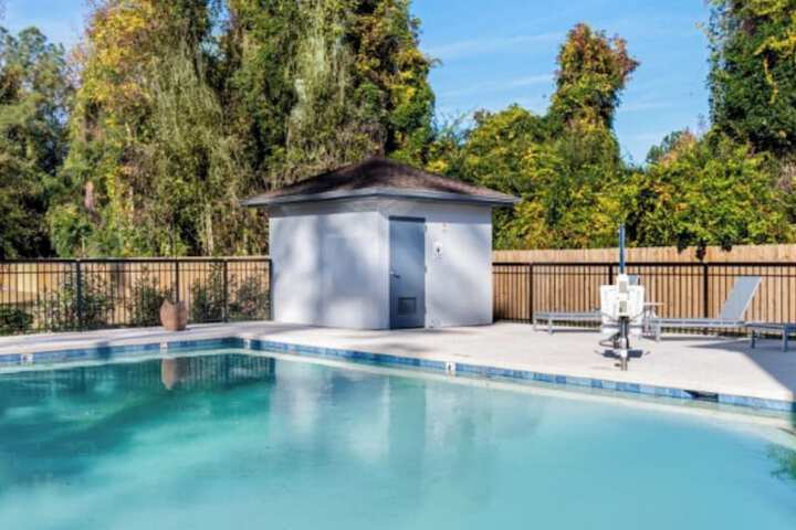 Pools & Facilities