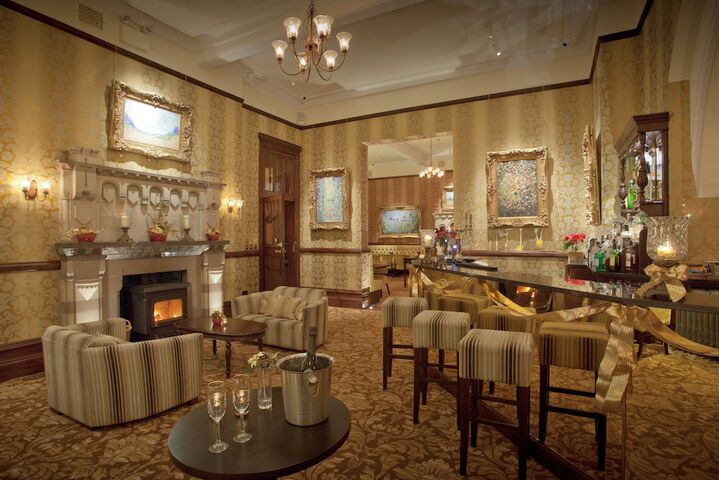 Lounge 120 of 141