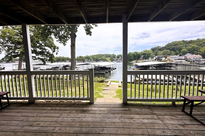 Hotel View 302 of 313