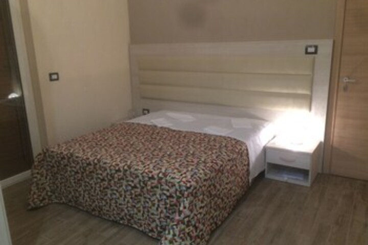 Room 36 of 43