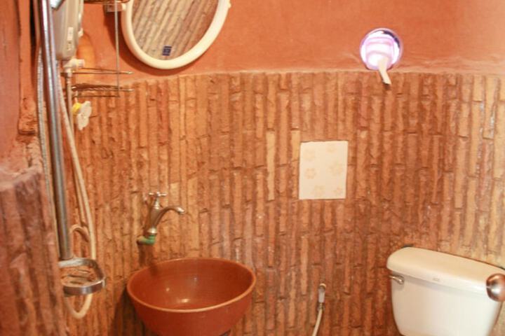 Room 18 of 21